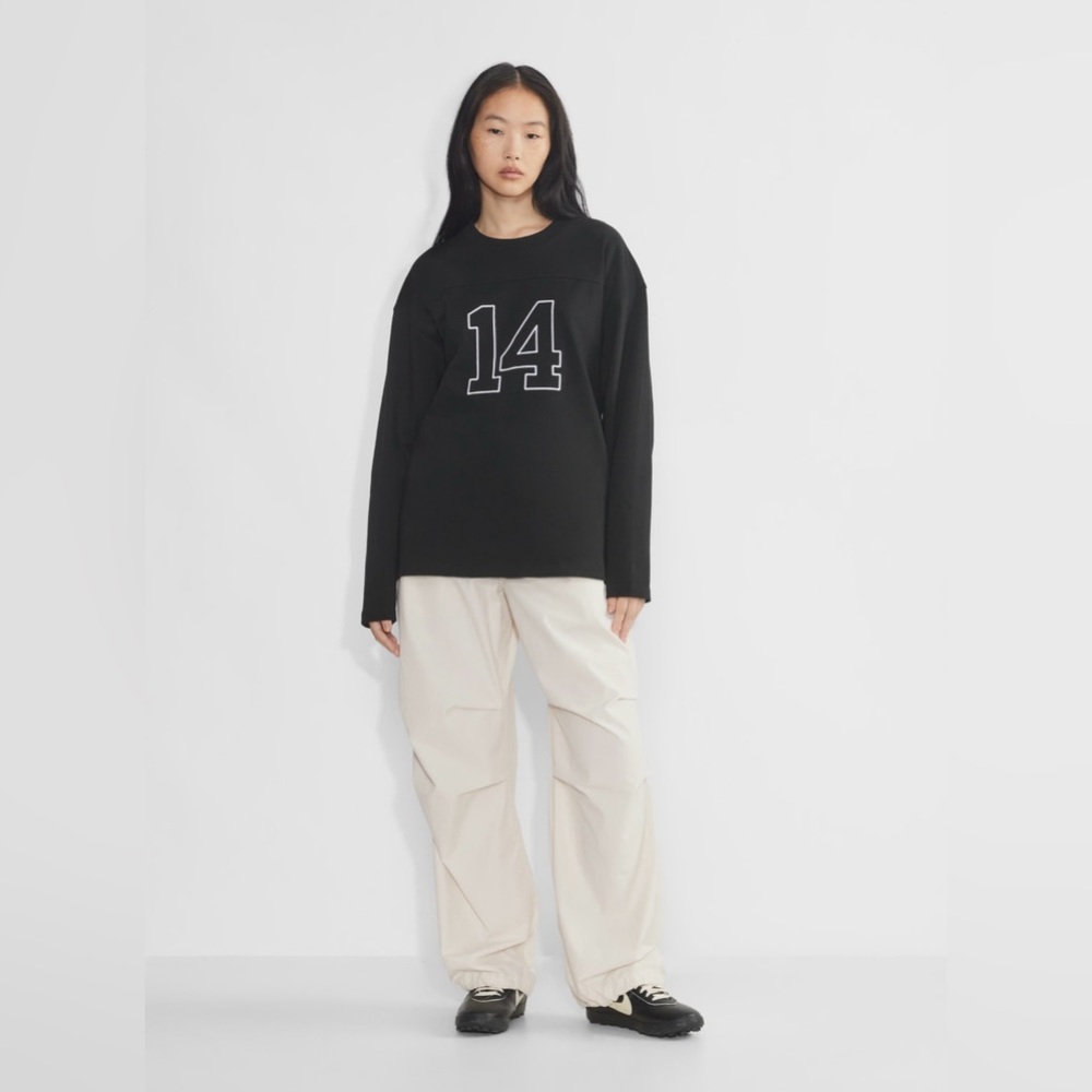 Oysho small grey cargo parachute pants - Picture 4 of 8